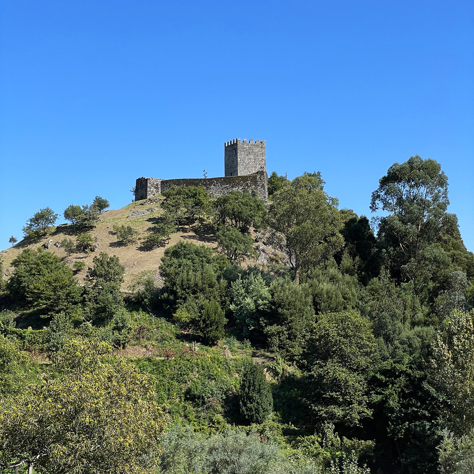 Caminhos de Peregrinação - Castelo de Arnóia - Celorico de Basto