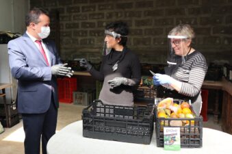 Cabaz-Prove-Vale-do-Sousa_Visita-Ministra-Agricultura_Adersousa-3